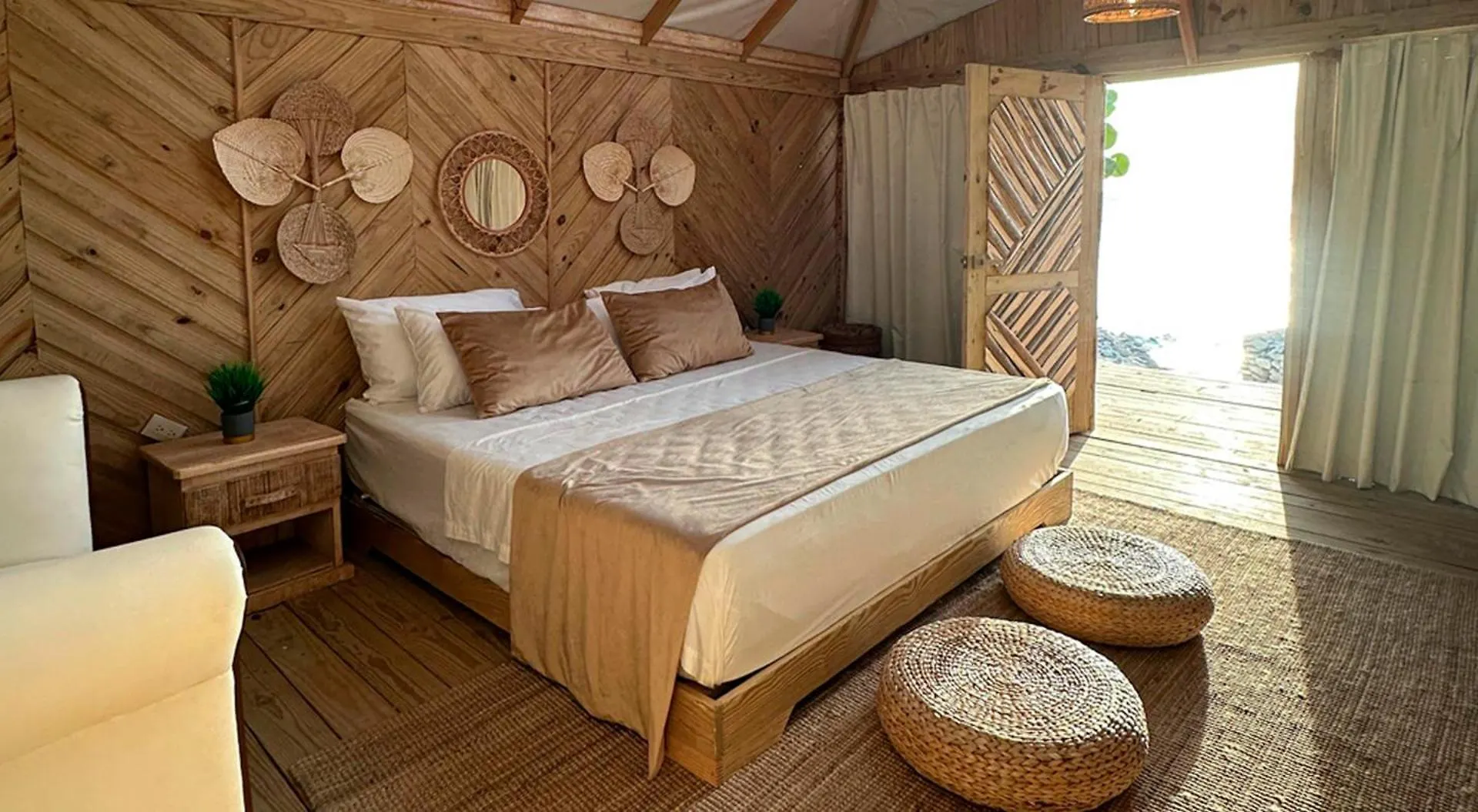 Glamping Ecolodge Cueva De Las Aguilas Pedernales